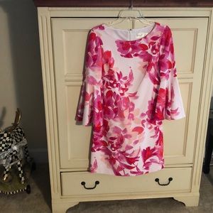 Eliza J pink/white floral bell sleeve shift dress